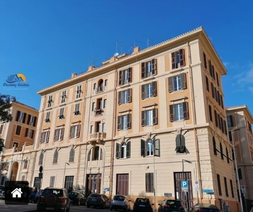 Stupenda Suite A Cagliari Piazza Galilei Exterior foto